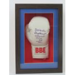 A signed Lloyd Honeyghan boxing glove da