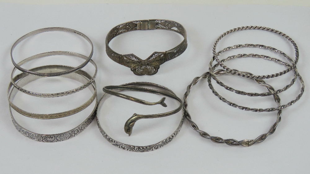 Five assorted sterling silver bangles, 1