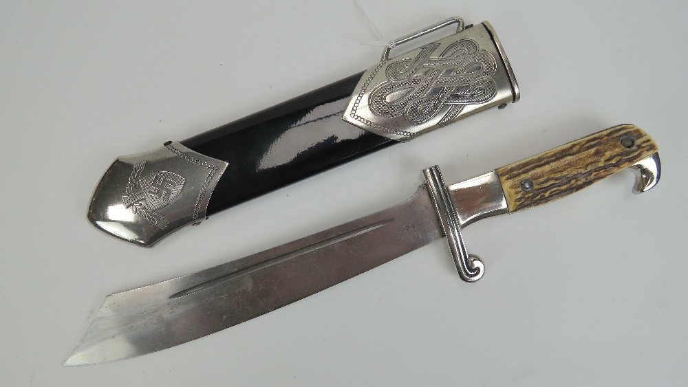 A RAD Enlisted Mans dagger having Alcoso Solingen makers mark to 25cm blade, horn grip, - Image 2 of 4