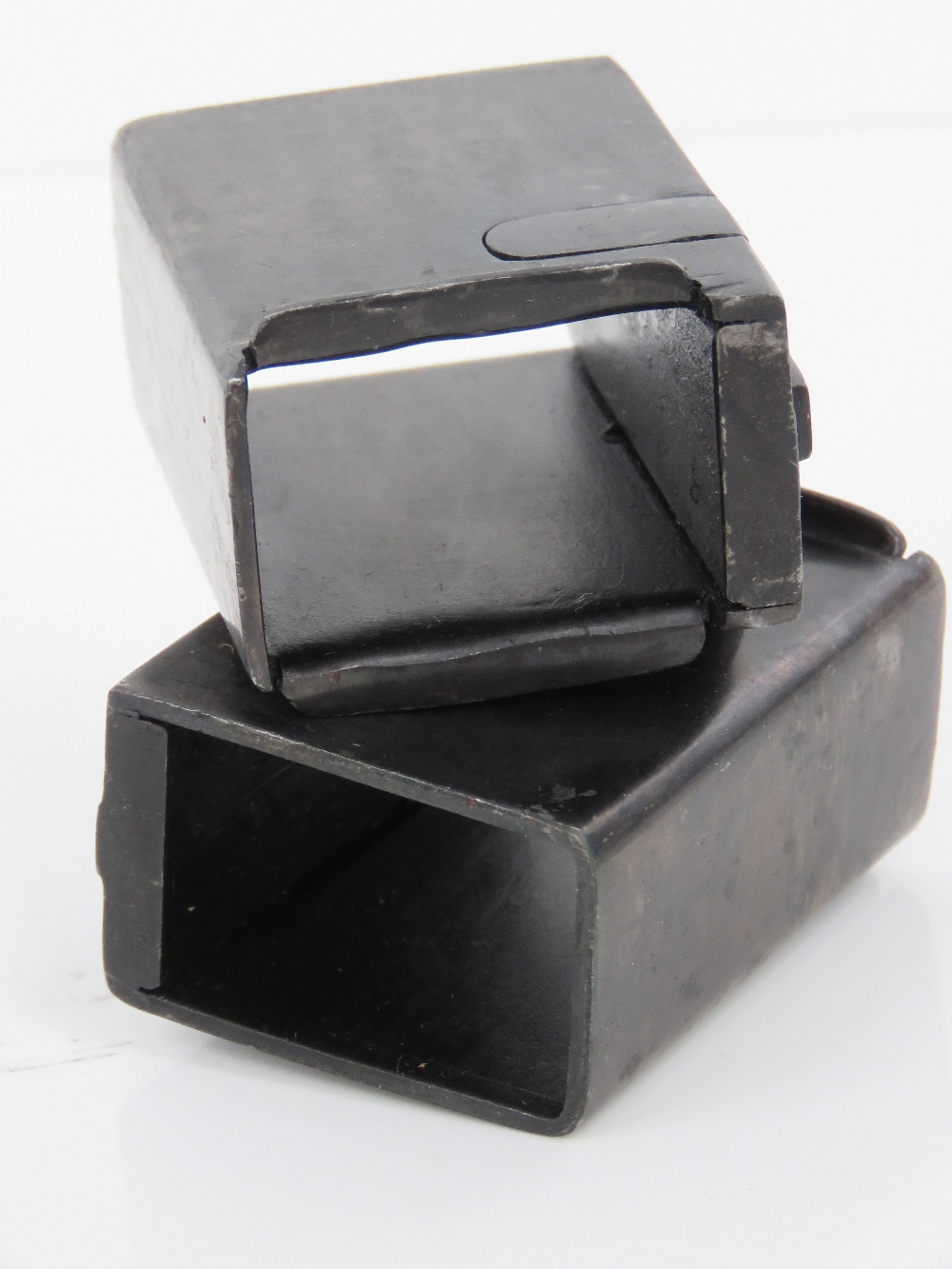 A WWII Volksturm Issue PPsh 41 - MP40 magazine adapter. - Image 4 of 4