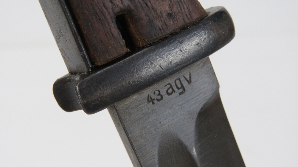 A WWII German Mauser K98 rifle bayonet m - Image 4 of 5