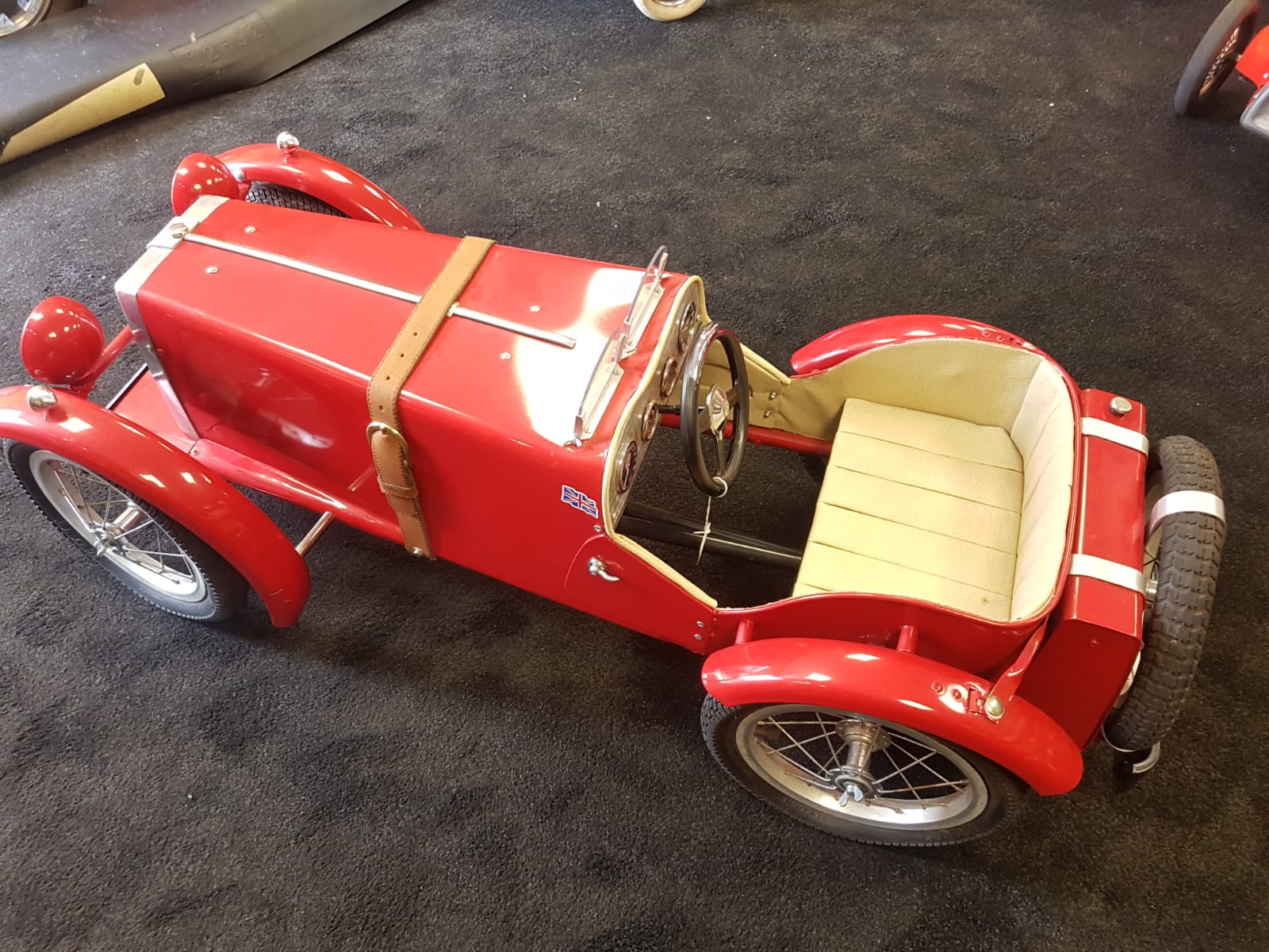 An MG, T C Pedal Car C1970s having highly detailed metal body. Measuring 115cm in length. - Image 2 of 3