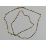 A 9ct gold Edwardian chain having alternating round and elongated links, measuring 45cm in length,