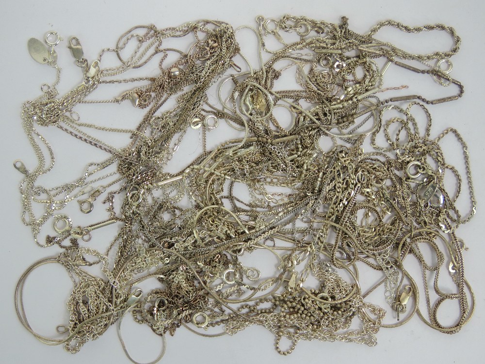 A quantity of assorted silver fine chain necklaces, 92.2g.