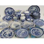 A quantity of Spode blue and white ceramics including twelve 'Authentic Willow Pattern Collection'