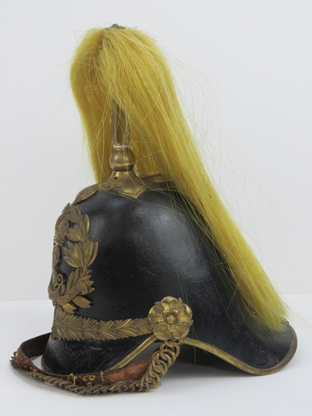 An early 20th century Edward VII Kings Own Norfolk Imperial Yeomanry leather helmet having gilt - Image 11 of 14