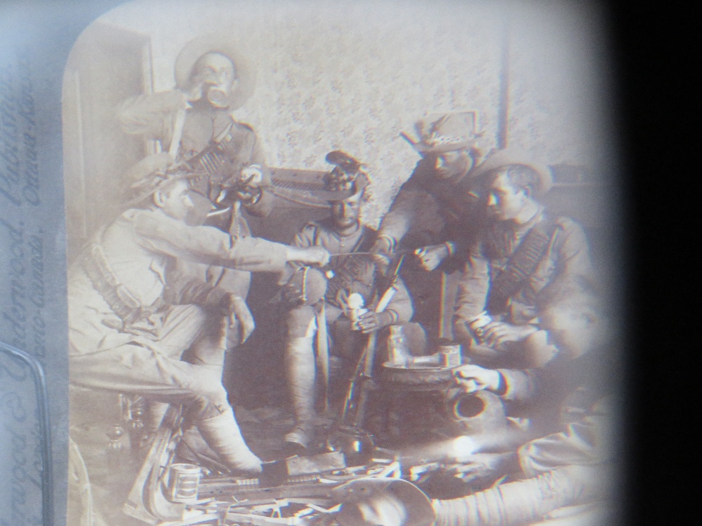 A stereoscopic viewer with 29 3D cards depicting injured soldiers, - Image 2 of 7