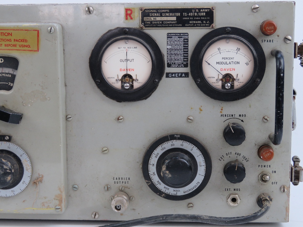 A US WWII signal generator radio transmi - Image 5 of 5