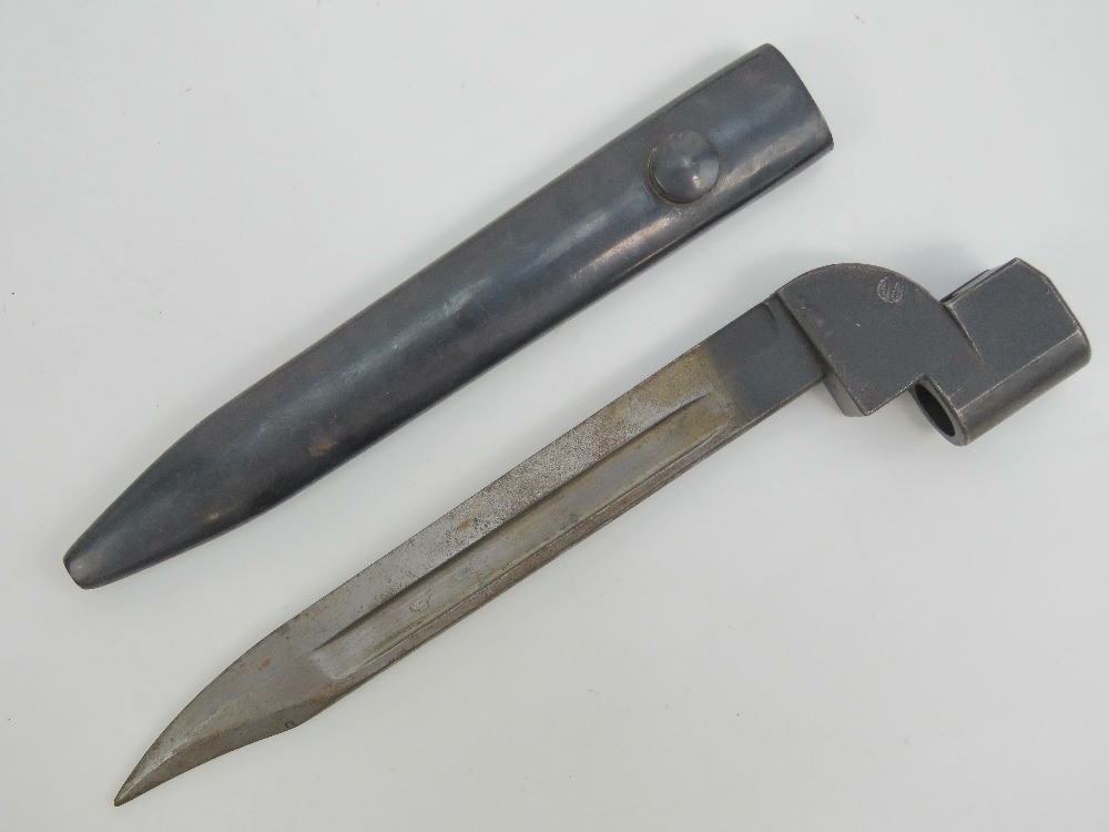 Three British Military No9 blade bayonet - Image 2 of 4