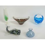 Five pieces of art glass including; Murano fish vase standing 15cm high,