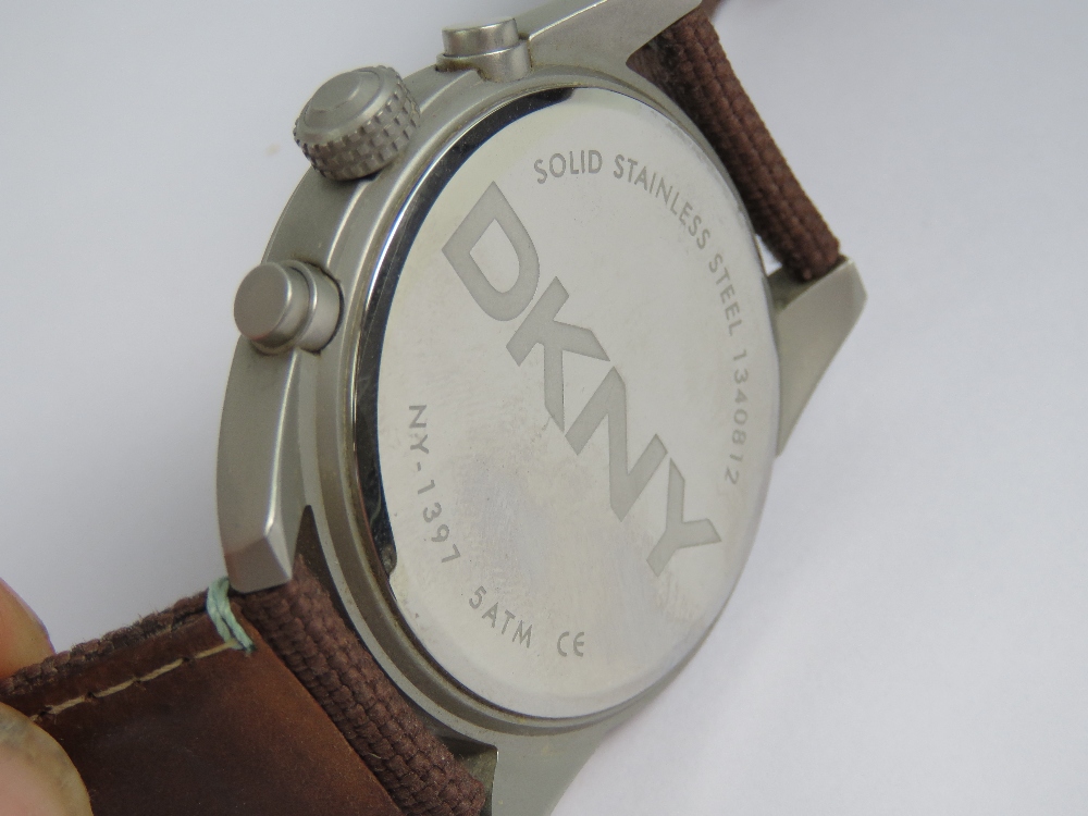 A DKNY stainless steel gents wristwatch - Image 2 of 3