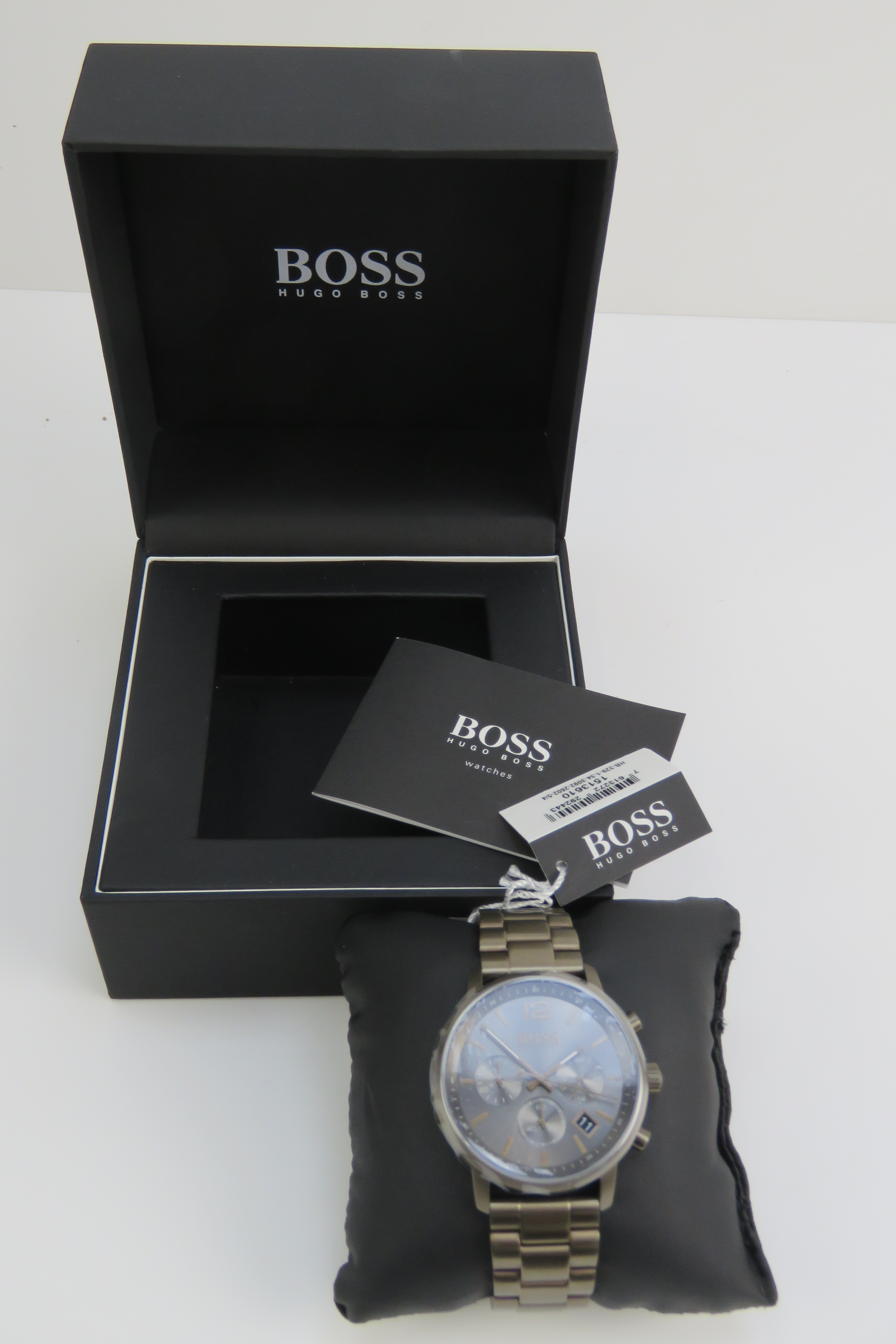 A Hugo Boss stainless steel wristwatch in as new condition complete with box and papers, - Image 7 of 9