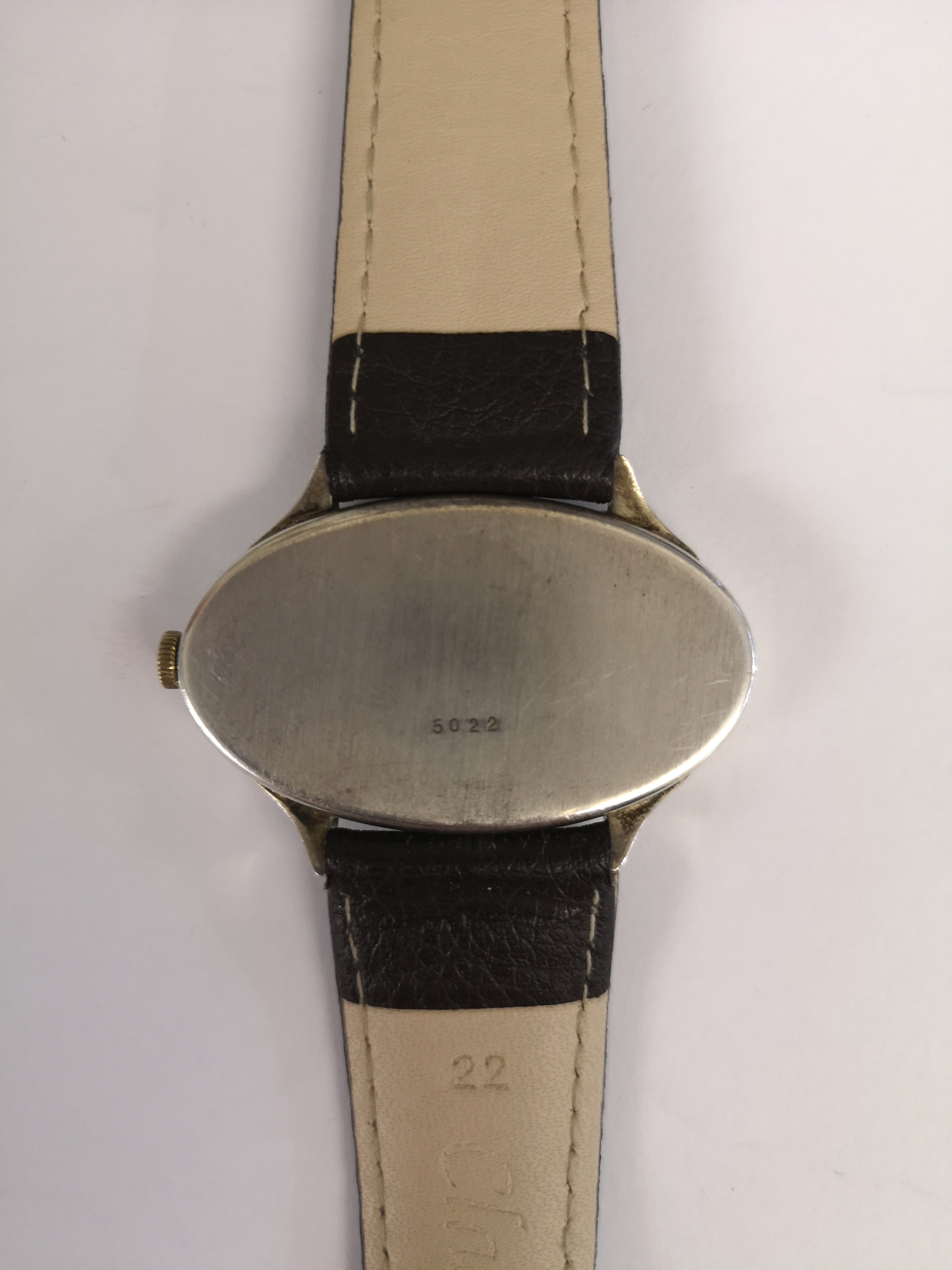 A Roy King manual wind wristwatch with silver case and buckle, 42mm bezel. SIA. - Image 2 of 2