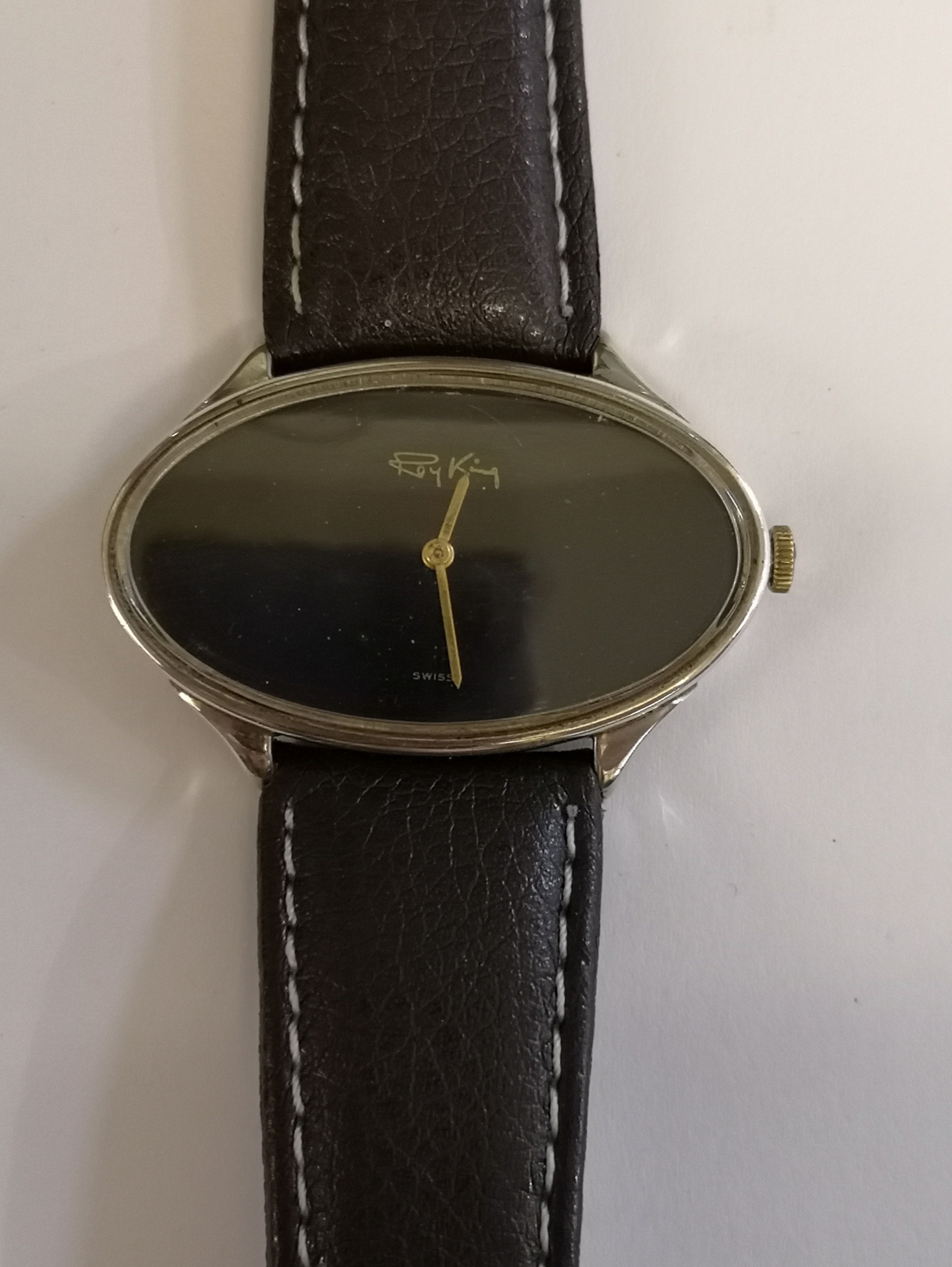 A Roy King manual wind wristwatch with silver case and buckle, 42mm bezel. SIA.