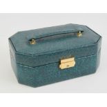 A leatherette covered travelling jewellery box having mirror and removable tray within.