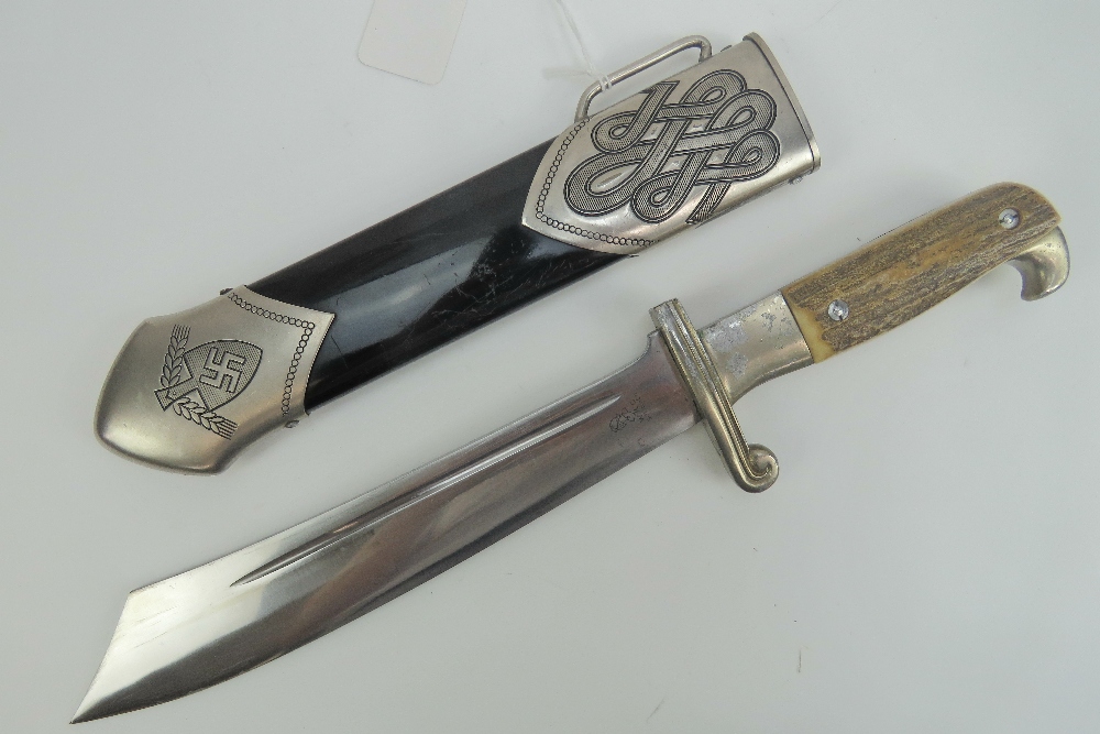 A WWII German Rad Officers Mans dagger, - Image 2 of 5