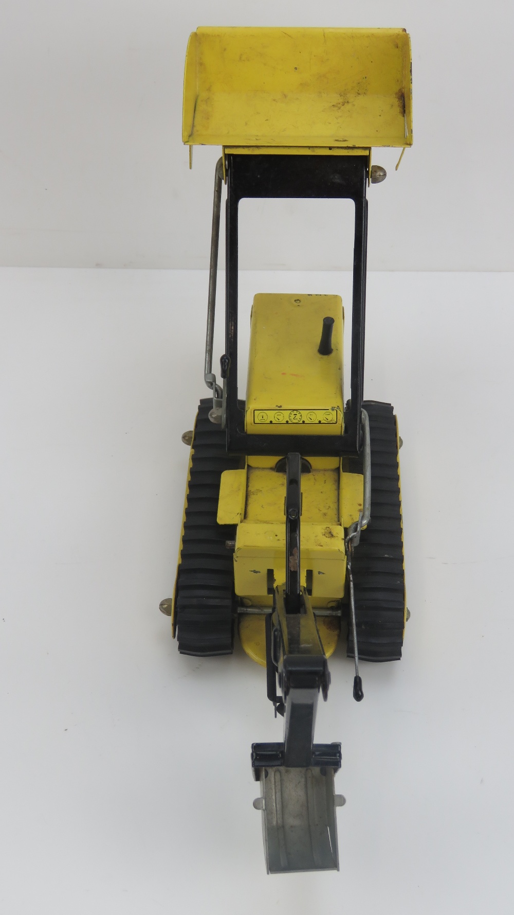 A 1984 Tonka articulated shovel measurin - Image 6 of 7