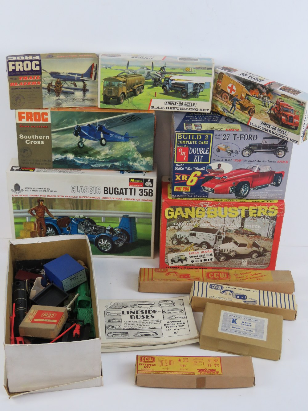A quantity of Airfix and other scale mod
