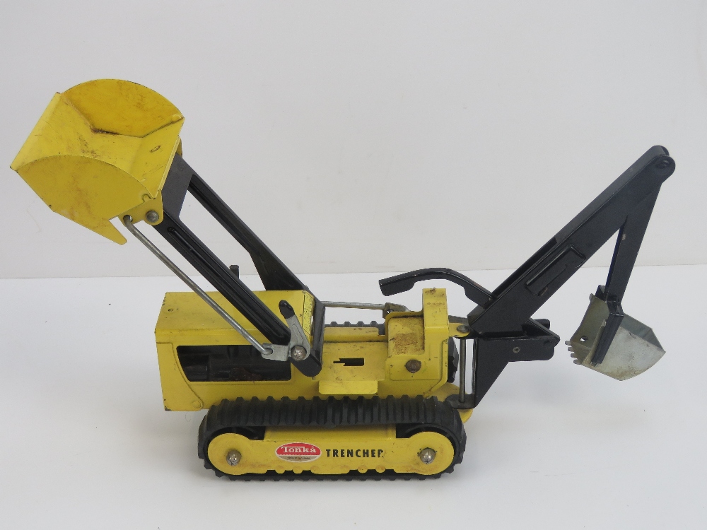 A 1984 Tonka articulated shovel measurin - Image 5 of 7