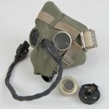 Oxygen mask to fit "C" Type leather - and later - blue cloth, helmets. Medium size.