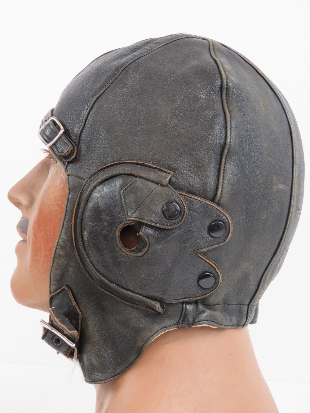 RAF Inter-War Flying Helmet - A good Military or Civil Aviators' flying-helmet by Lewis of London - Image 2 of 5