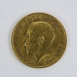 A 22ct gold George V 1911 half sovereign, 4g.