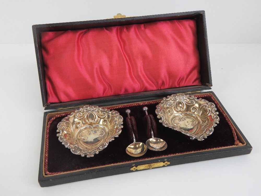 A pair of HM silver salts complete with spoons in original fitted leatherette box,