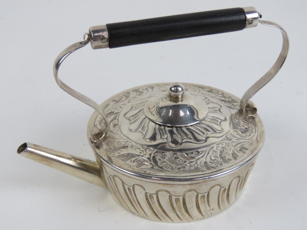 A miniature HM silver kettle made by Geo - Image 3 of 3