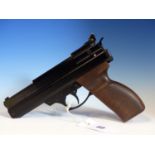 BSA MAGNUM AIR PISTOL 0.22 SERIAL No.AN04800 WITH ORIGINAL BOX.