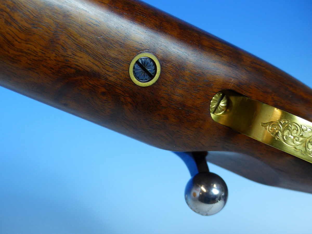 A RARE HAND MADE ISP SPARTAN AIR RIFLE 0.177 SERIAL No.587.- FIGURED ENGLISH WALNUT STOCKED- - Image 18 of 18