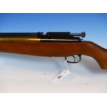 AN EARLY DAYSTATE LTD No.HL1198 AIR RIFLE sERIAL No.SWP 3000PSI WITH BOX.