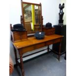 A LATE VICTORIAN AMERICAN WALNUT MIRROR BACK DRESSING TABLE, MAKER'S STAMP OF GILLOW & Co.,