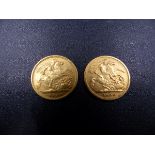 COINS. TWO VICTORIAN GOLD HALF SOVEREIGNS, 1898 AND 1900. (2)