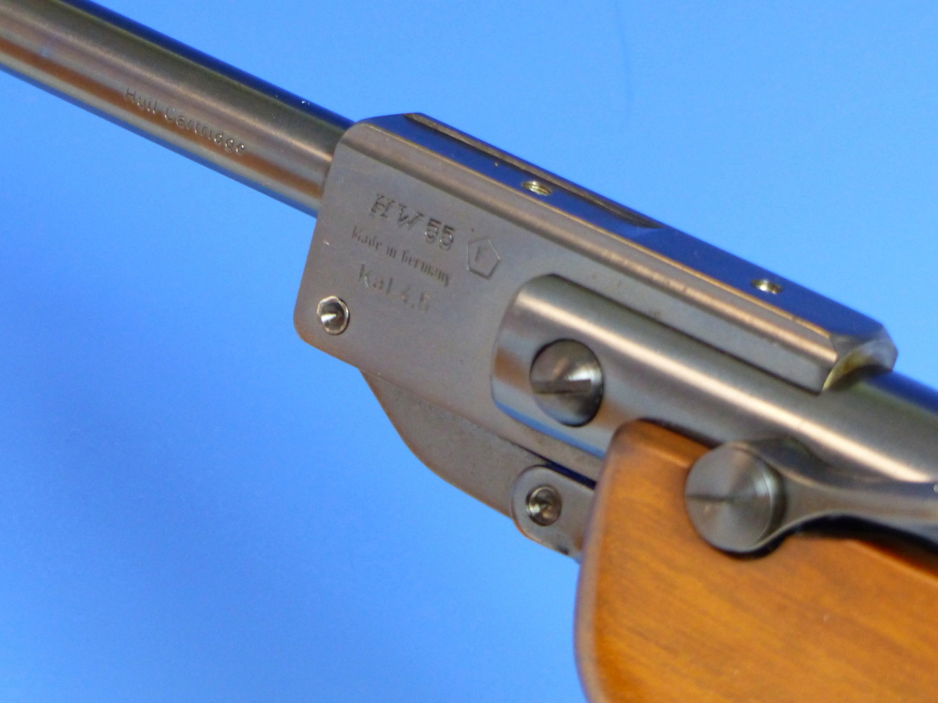 WEIHBRAUCH HW55 AIR RIFLE 0.177 SERIAL No.1214000 FITTED WITH TARGET SIGHTS, WITH SLIP- UNUSED - Image 3 of 9