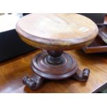 A VICTORIAN MINIATURE MAHOGANY BREAKFAST TABLE.