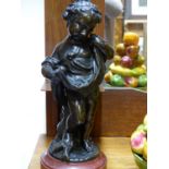 A PAIR OF ANTIQUE FRENCH BRONZE FIGURES IN THE MANNER OF CLODION ON MARBLE BASES. OVERALL H.47cms.