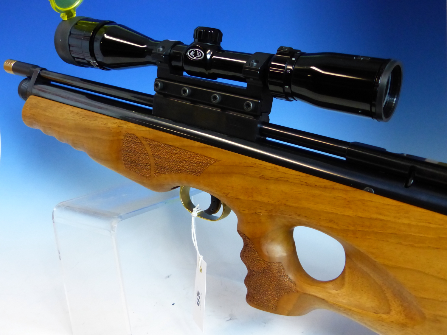 DAYSTATE LTD VENOM BULLPUP HUNTSMAN AIR RIFLE 0.177 SERIAL No.SHS0686 SWP200 PSI WITH BUSHNELL SCOPE