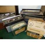 VARIOUS PORTABLE RADIOS TO INCLUDE GRUNDIG, YACHTBOY, GEC SURFFINDER II, MURPHY 3939-3, HACKER