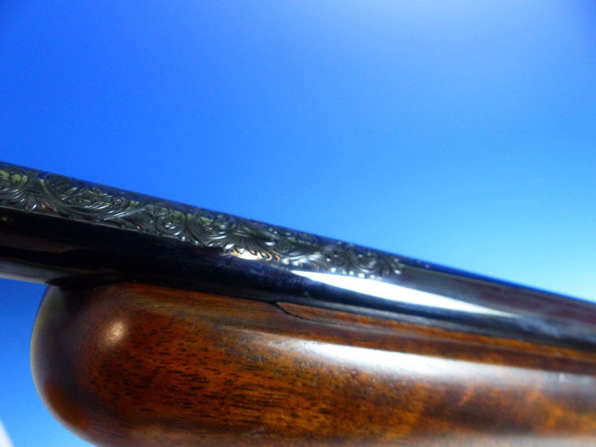 A RARE HAND MADE ISP SPARTAN AIR RIFLE 0.177 SERIAL No.587.- FIGURED ENGLISH WALNUT STOCKED- - Image 11 of 18