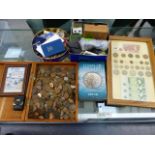 A QTY OF VARIOUS UK COINAGE TO INCLUDE COMMEMORATIVE CROWNS, VICTORIAN AND LATER COPPER, ETC. (QTY)