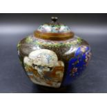 A JAPANESE CLOISONNE COVERED JAR WITH ARCHED SATSUMA STYLE PANELS ON WHITE GROUNDS ALTERNATING