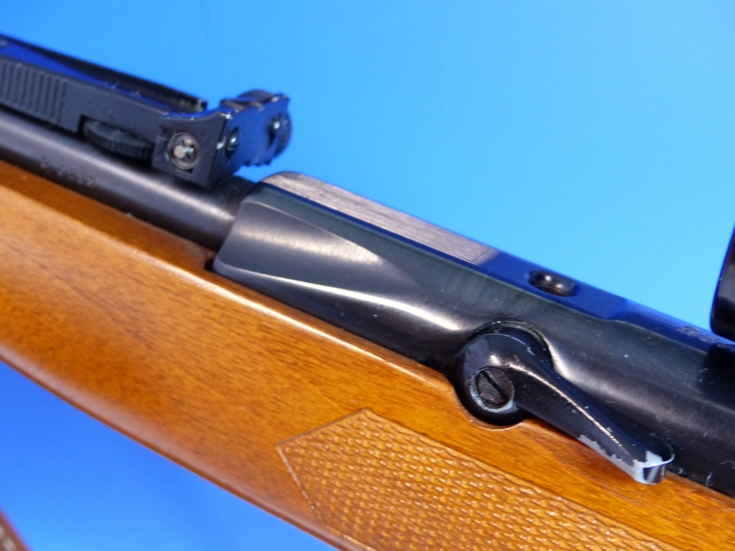 BSA FIELD ARMS, CETENARY 1982 1/1000 AIR RIFLE 0.177 SERIAL No.CO215 WITH LEATHER CASE, STRAP AND - Image 4 of 9