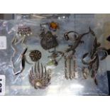 A QUANTITY OF SILVER AND MARCASITE JEWELLERY ETC.