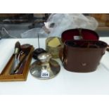 A SWISS CARVED BEAR FOUNTAIN PEN, A SILVER HALLMARKED CAPSTAN INKWELL, A PAIR OF DOLLAND BINOCULARS,