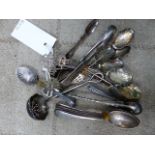 A COLLECTION OF VARIOUS SILVER TEA AND COFFEE SPOONS.