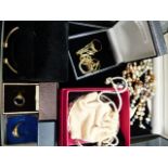 A QUANTITY OF GOLD AND SILVER HALLMARKED JEWELLERY TO INCLUDE TWO SIGNET RINGS, A TORQUE BANGLE, TWO