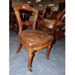 A SET OF EIGHT VICTORIAN WALNUT DINING CHAIRS WITH BUTTON LEATHER UPHOLSTERED SEATS.