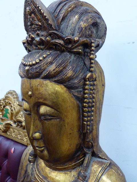 A GOLD LACQUERED WOOD HEAD OF GUANYAN WEARING A JEWELLED DIADEM AND A HALF DAISY HEAD PENDANT. H. - Image 4 of 5