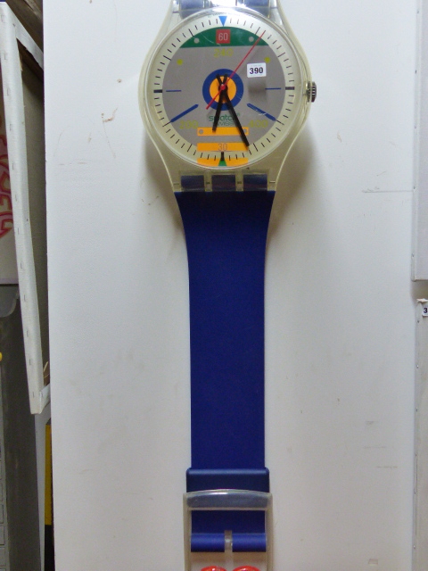 A RARE VINTAGE SWATCH GIANT SIZE WRISTWATCH WALL CLOCK. c.1988. - Image 4 of 6