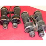 A PAIR OF THIRD REICH KRIEGSMARINE BINOCULARS CONTAINED IN THEIR ORIGINAL CASE TOGETHER WITH A
